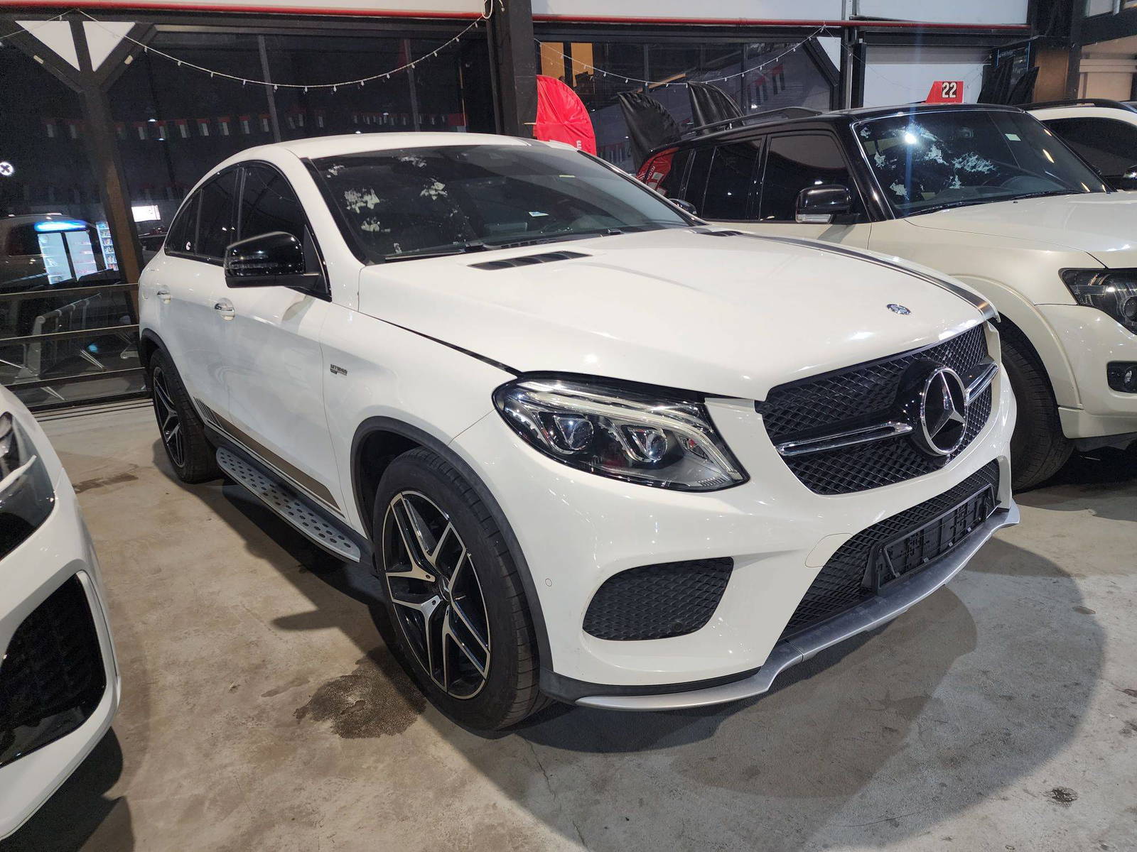 2017 MERCEDES BENZ GLE COUPE AMG 43 — 159004 KM — Lot A060758 — Al Quoz - Marhaba Auctions Used Cars - Image 4
