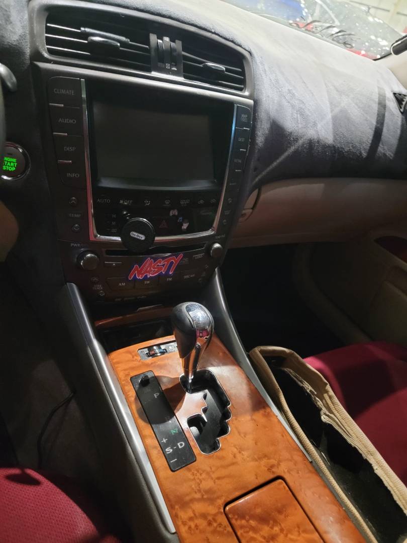 2009 LEXUS IS 300 — 386284 KM — Lot 92018421 — Main - Marhaba Auctions Used Cars - Image 10