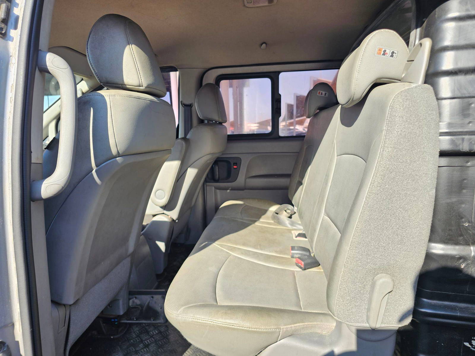 HYUNDAI GRAND STAREX 2016 - Marhaba Auction Used Cars - Image 9