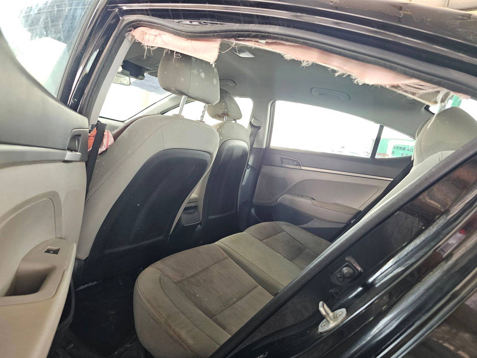 HYUNDAI ELANTRA 2017 - Marhaba Auction Used Cars - Image 6