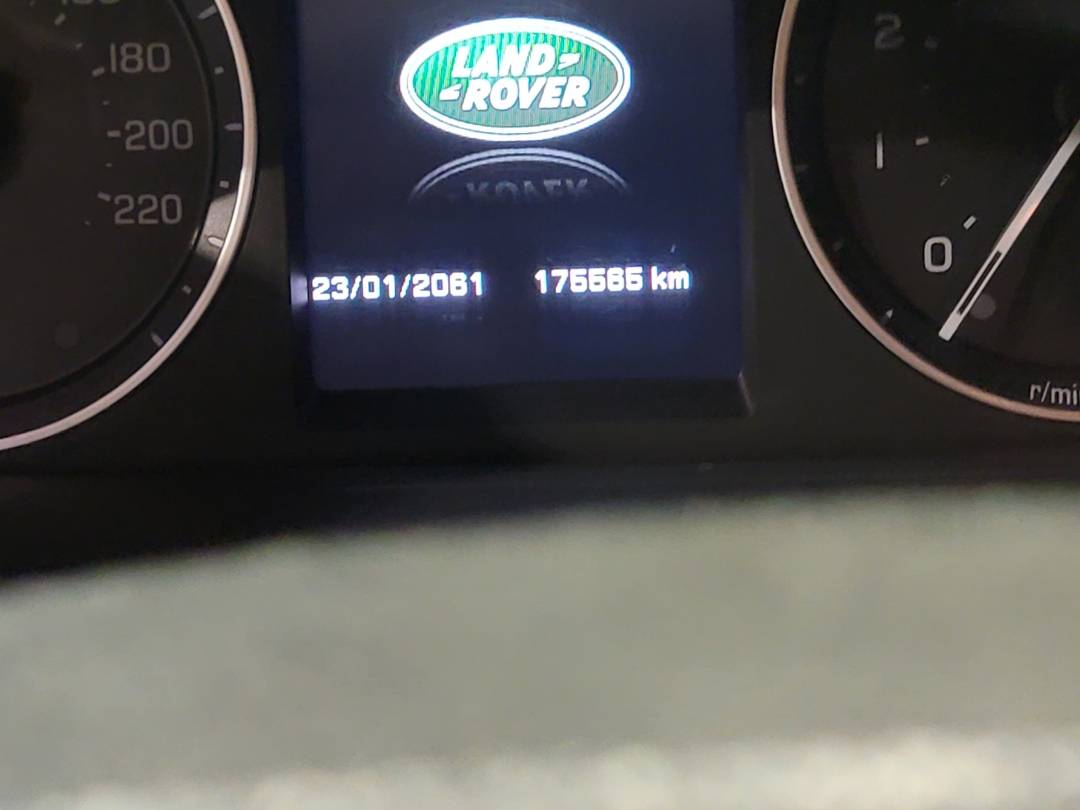2014 LAND ROVER LR2 — 175563 KM — Lot EH396465 — Main - Marhaba Auctions Used Cars - Image 9