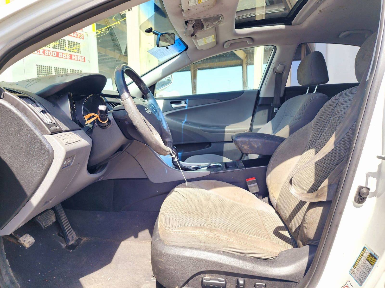 2013 HYUNDAI SONATA — 283966 KM — Lot 00817 — Souq - Marhaba Auctions Used Cars - Image 9