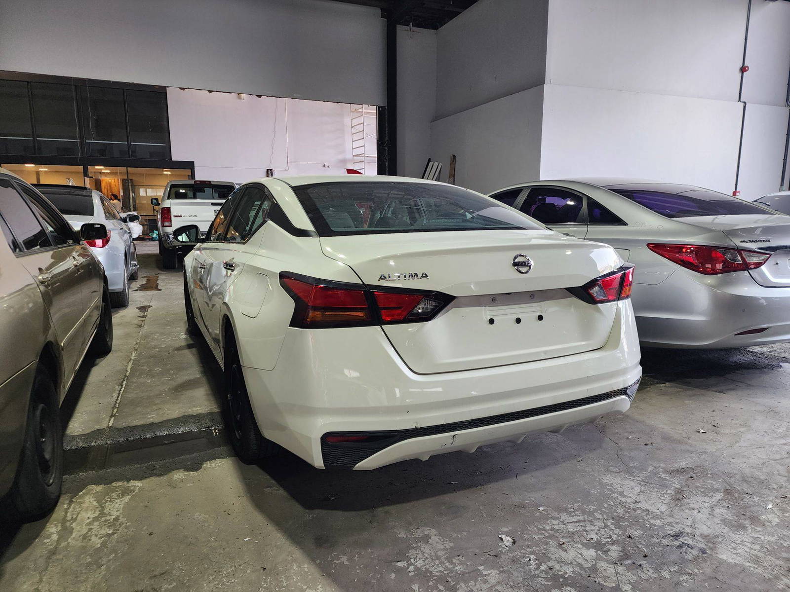 2022 NISSAN ALTIMA — 57617 Miles — Lot 324741 — Main - Marhaba Auctions Used Cars - Image 10