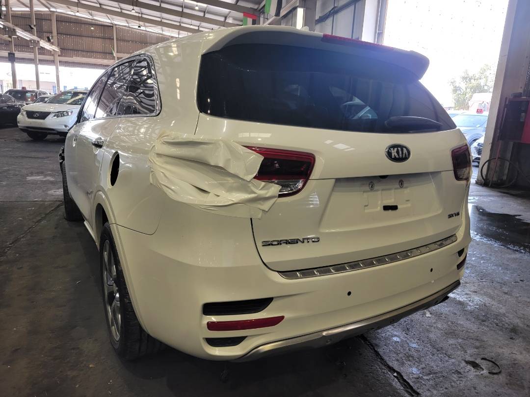 2018 KIA SORENTO — 111773 Miles — Lot A50JG367079 — Main - Marhaba Auctions Used Cars - Image 3