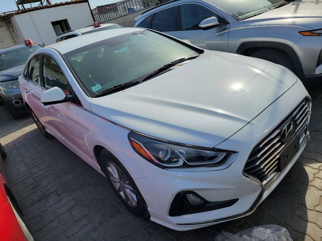 2018 HYUNDAI SONATA — 190922 KM — Lot H722512 — Main - Marhaba Auctions Used Cars - Image 4