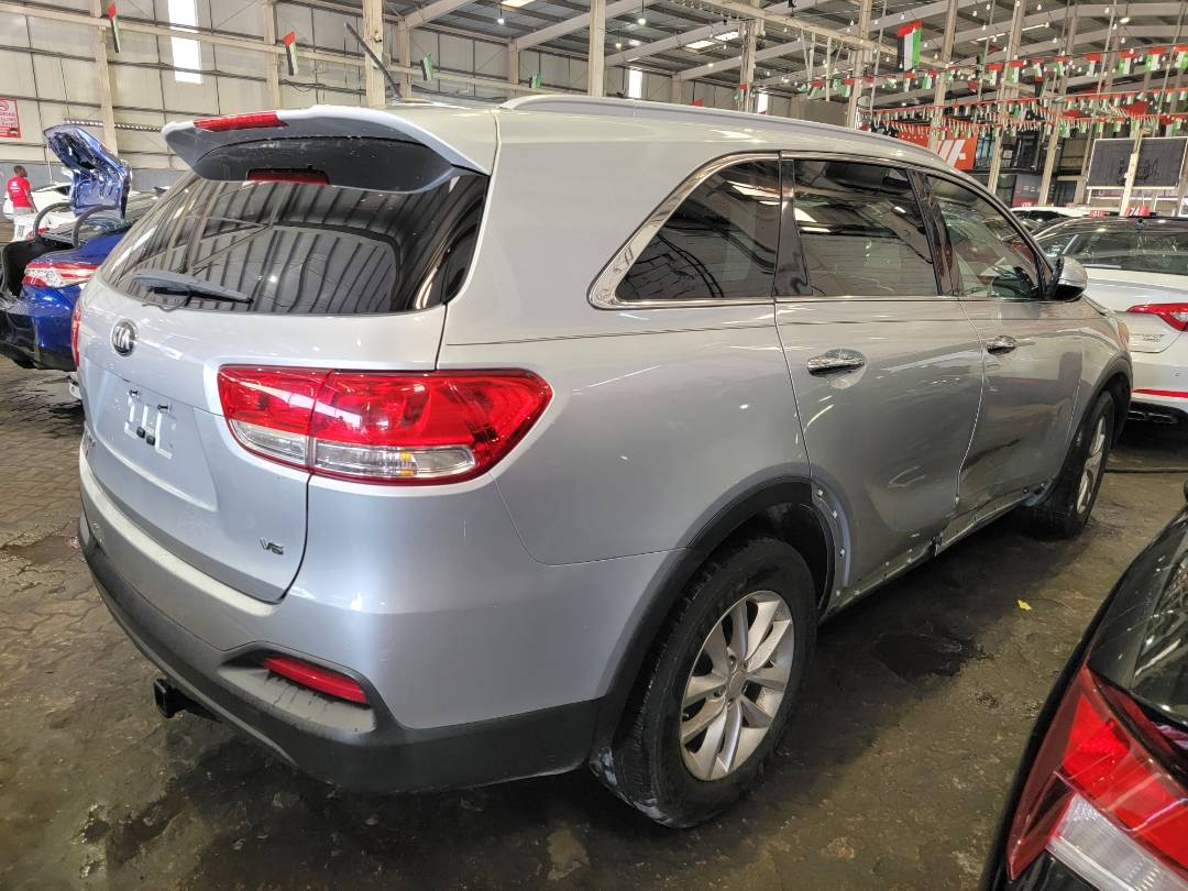 2017 KIA SORENTO — 141436 Miles — Lot 237656 — Main - Marhaba Auctions Used Cars - Image 4