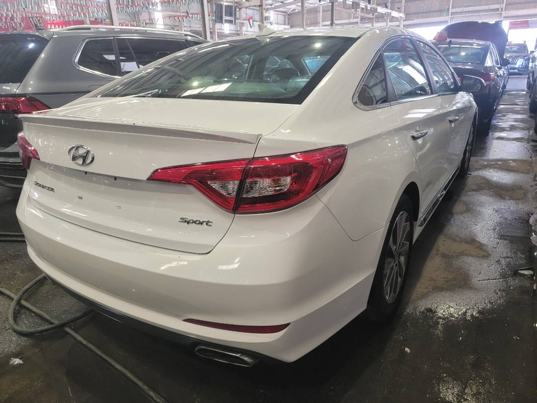 2016 HYUNDAI SONATA — 89740 Miles — Lot GH382127 — Main - Marhaba Auctions Used Cars - Image 5