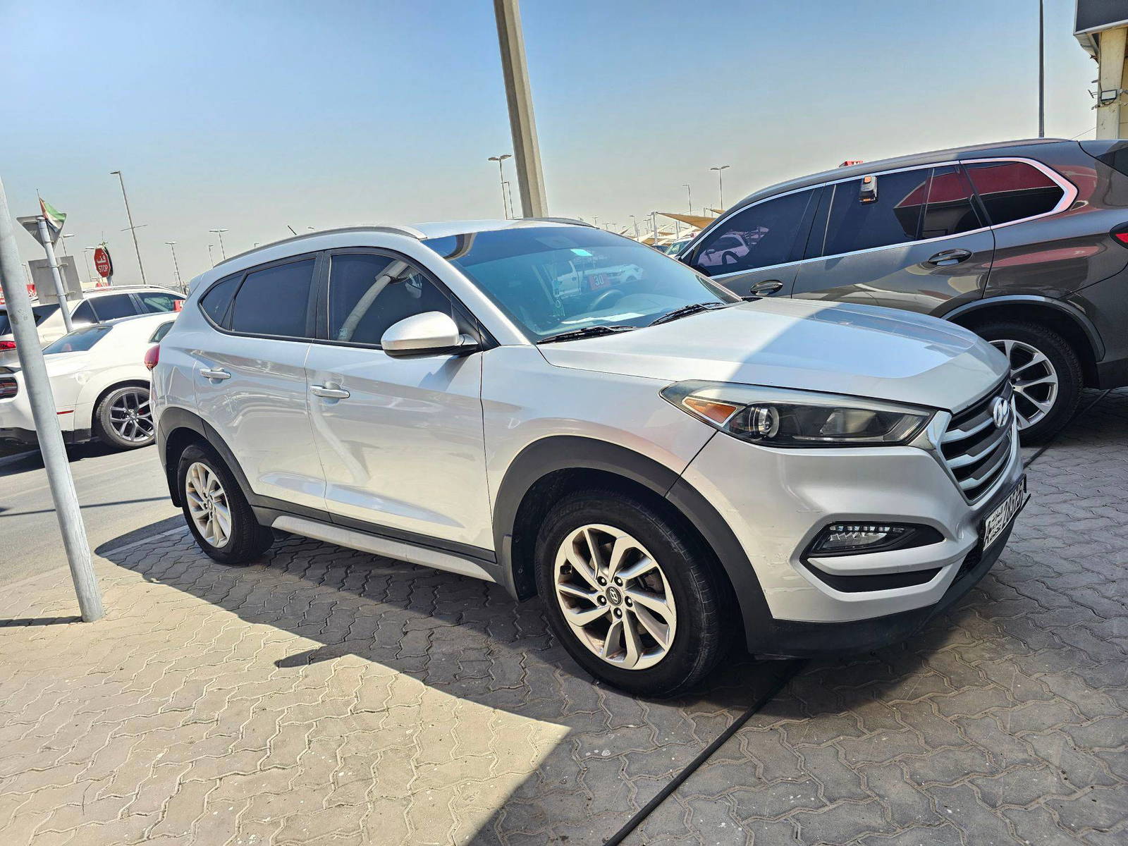 2017 HYUNDAI TUCSON — 174592 Miles — Lot HU520213 — Souq - Marhaba Auctions Used Cars - Image 4