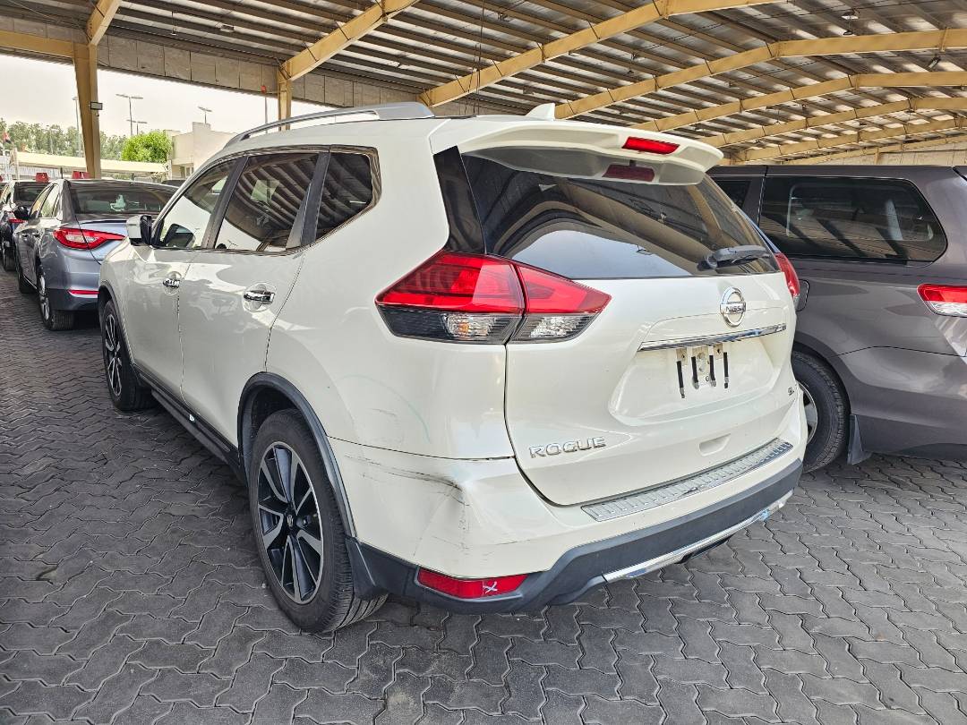 NISSAN ROGUE