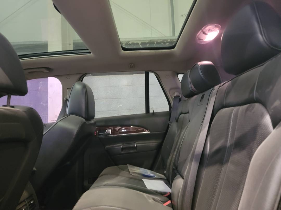 2011 LINCOLN MKX — 167198 KM — Lot J10846 — Main - Marhaba Auctions Used Cars - Image 8