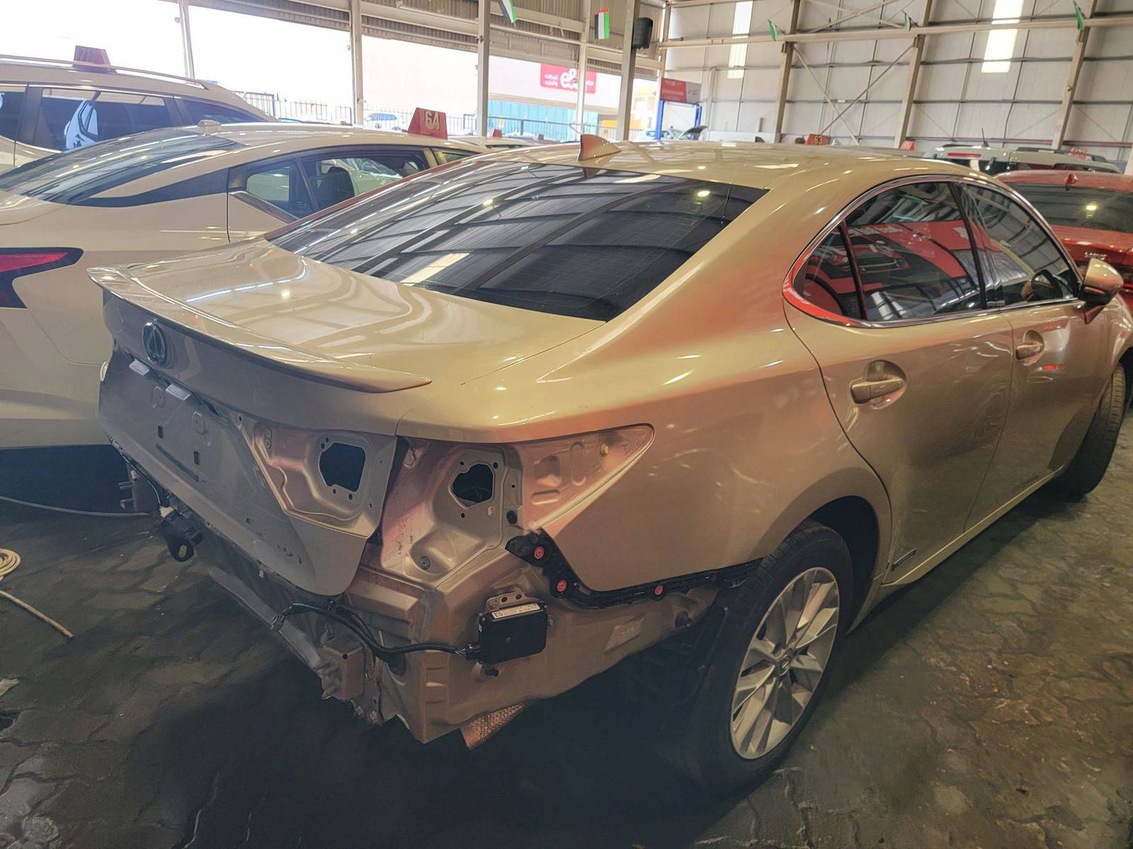 LEXUS ES 300H 2015 - Marhaba Auction Used Cars - Image 6