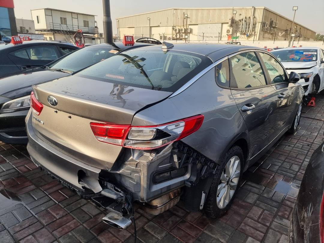 2018 KIA OPTIMA — 116084 Miles — Lot 215478 — Ind. 12 - Marhaba Auctions Used Cars - Image 4
