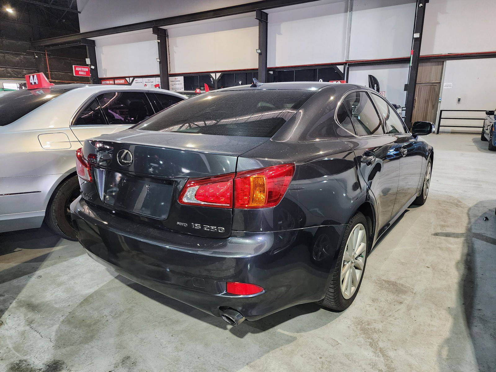 2010 LEXUS IS 250 — 151611 Miles — Lot 033873 — Al Quoz - Marhaba Auctions Used Cars - Image 6