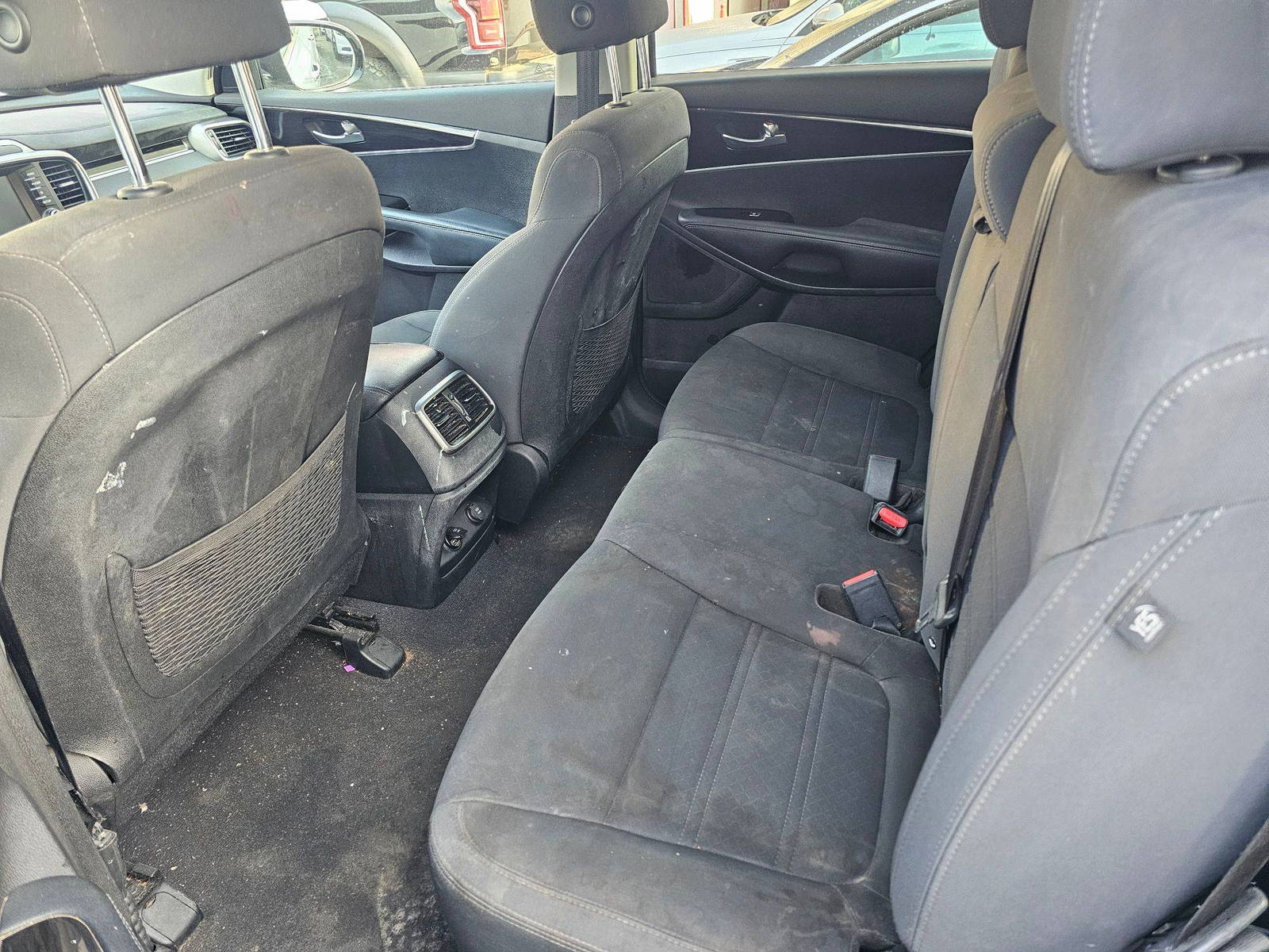 2019 KIA SORENTO — 178764 Miles — Lot 464930 — Main - Marhaba Auctions Used Cars - Image 9