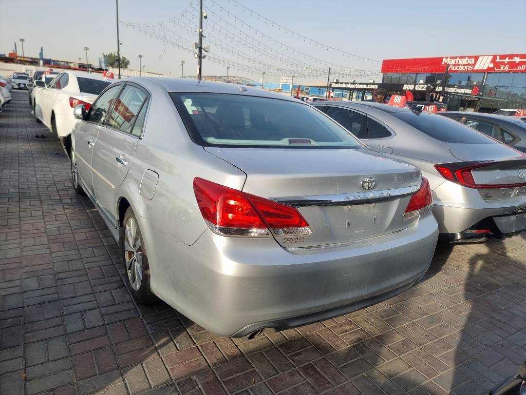 2011 TOYOTA AVALON — 215098 Miles — Lot 429970 — Ind. 12 - Marhaba Auctions Used Cars - Image 4