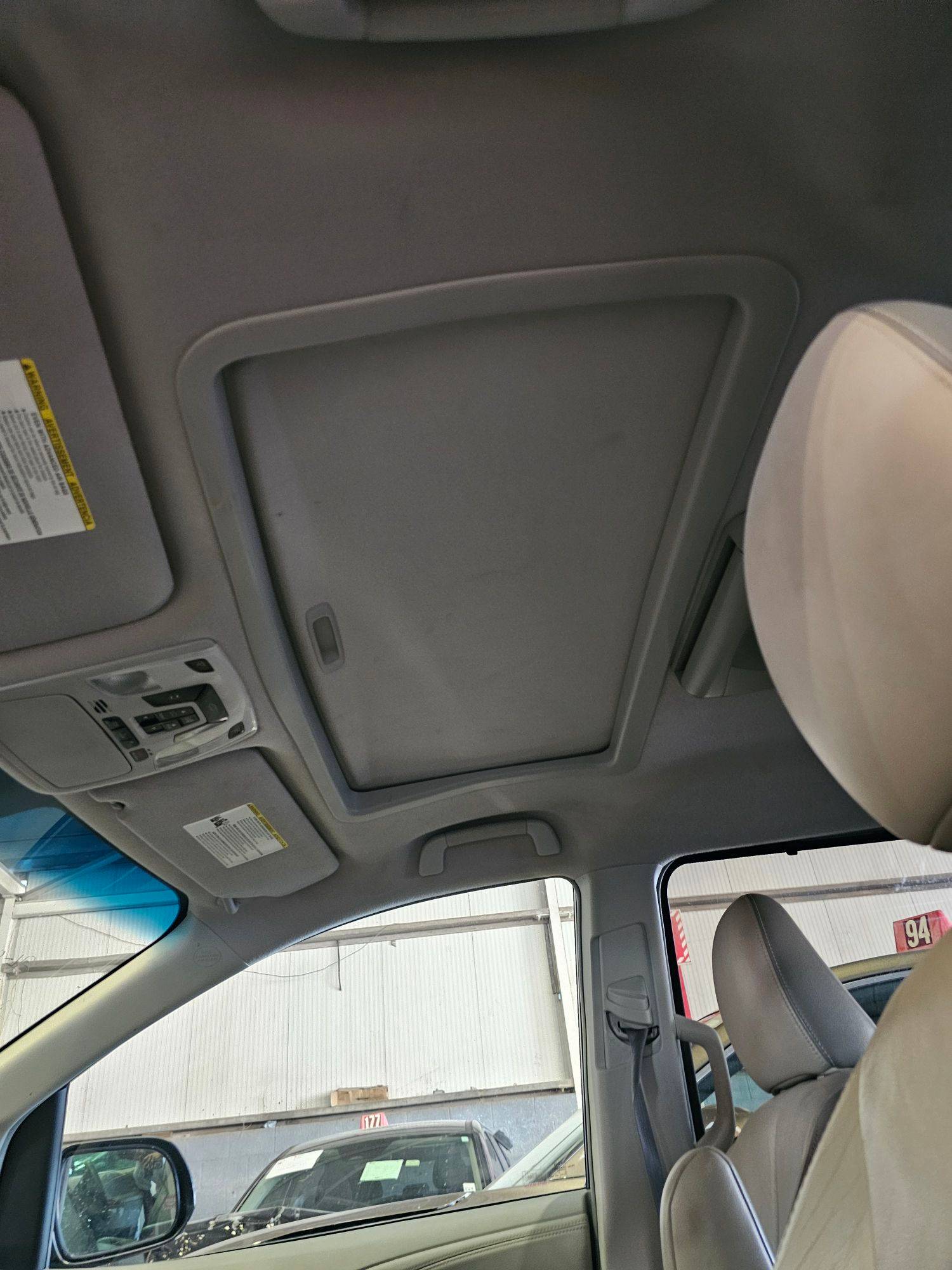TOYOTA SIENNA 2011 - Marhaba Auction Used Cars - Image 10
