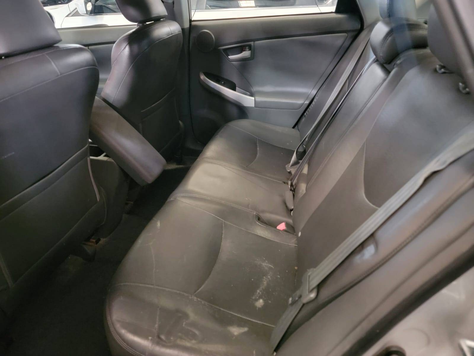 2010 TOYOTA PRIUS — 211215 Miles — Lot 0A0092110 — Main - Marhaba Auctions Used Cars - Image 8