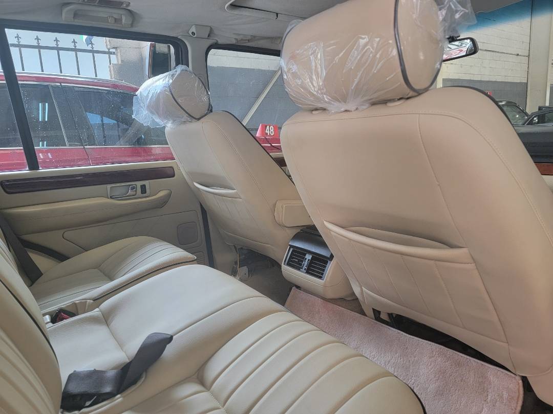 1999 LAND ROVER RANGE ROVER — 249200 Miles — Lot A427340 - Marhaba Auctions Used Cars - Image 4