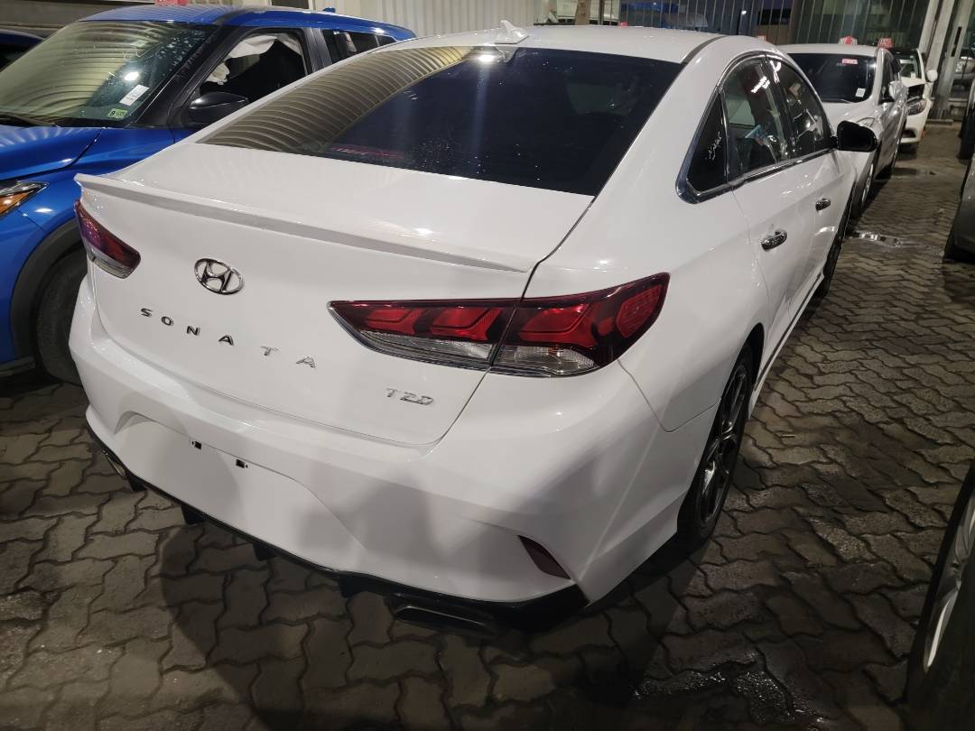2018 HYUNDAI SONATA — 133224 Miles — Lot 92286 — Main - Marhaba Auctions Used Cars - Image 5