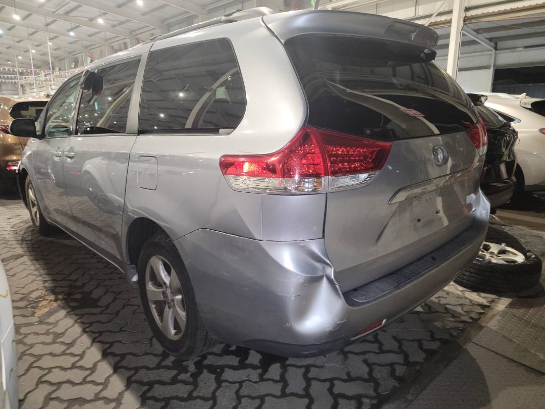 2011 TOYOTA SIENNA — 199039 Miles — Lot 37652239 - Marhaba Auctions Used Cars - Image 3