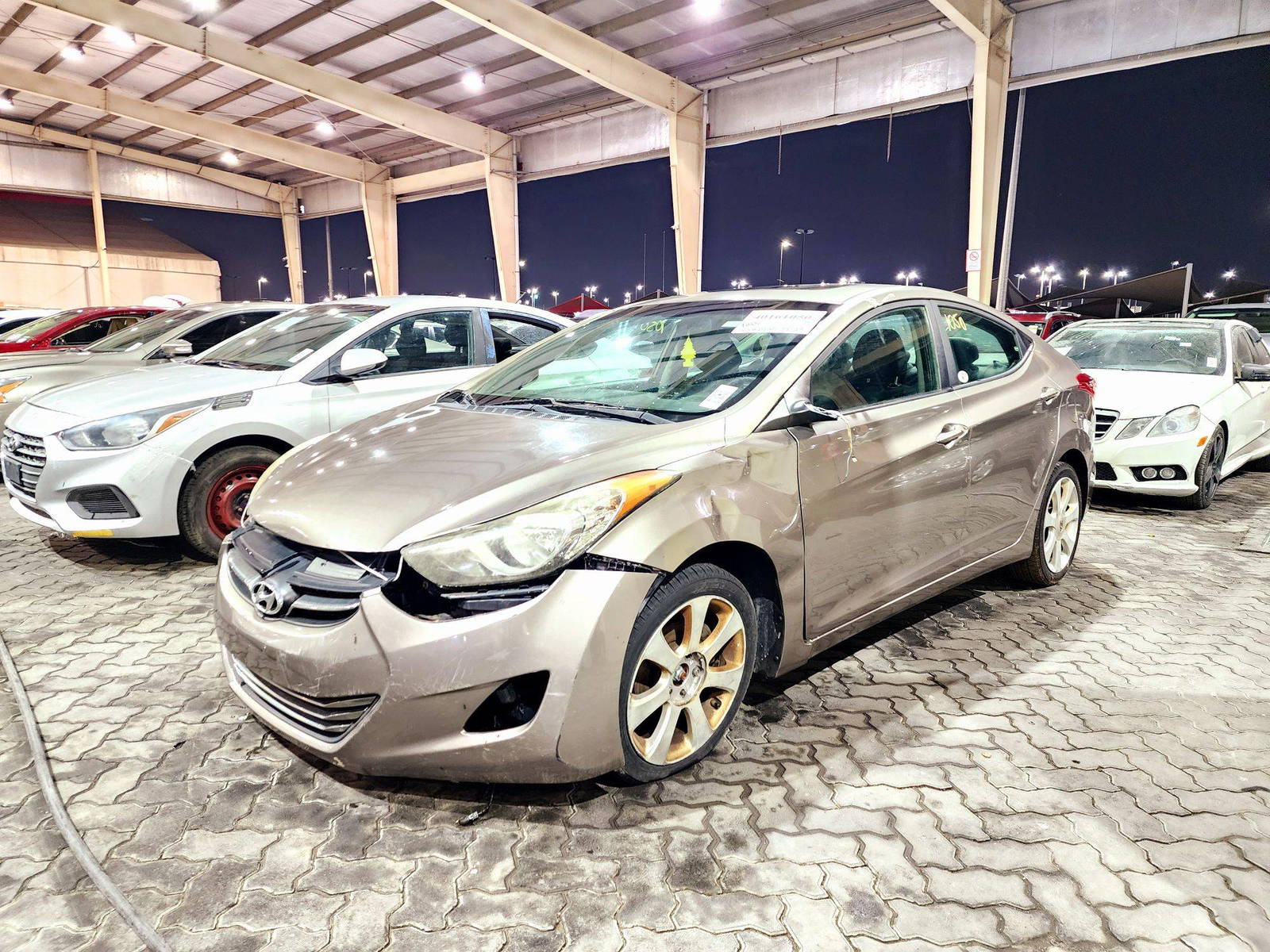2011 HYUNDAI ELANTRA — 163490 Miles — Lot 40161050 — Souq - Marhaba Auctions Used Cars - Image 5