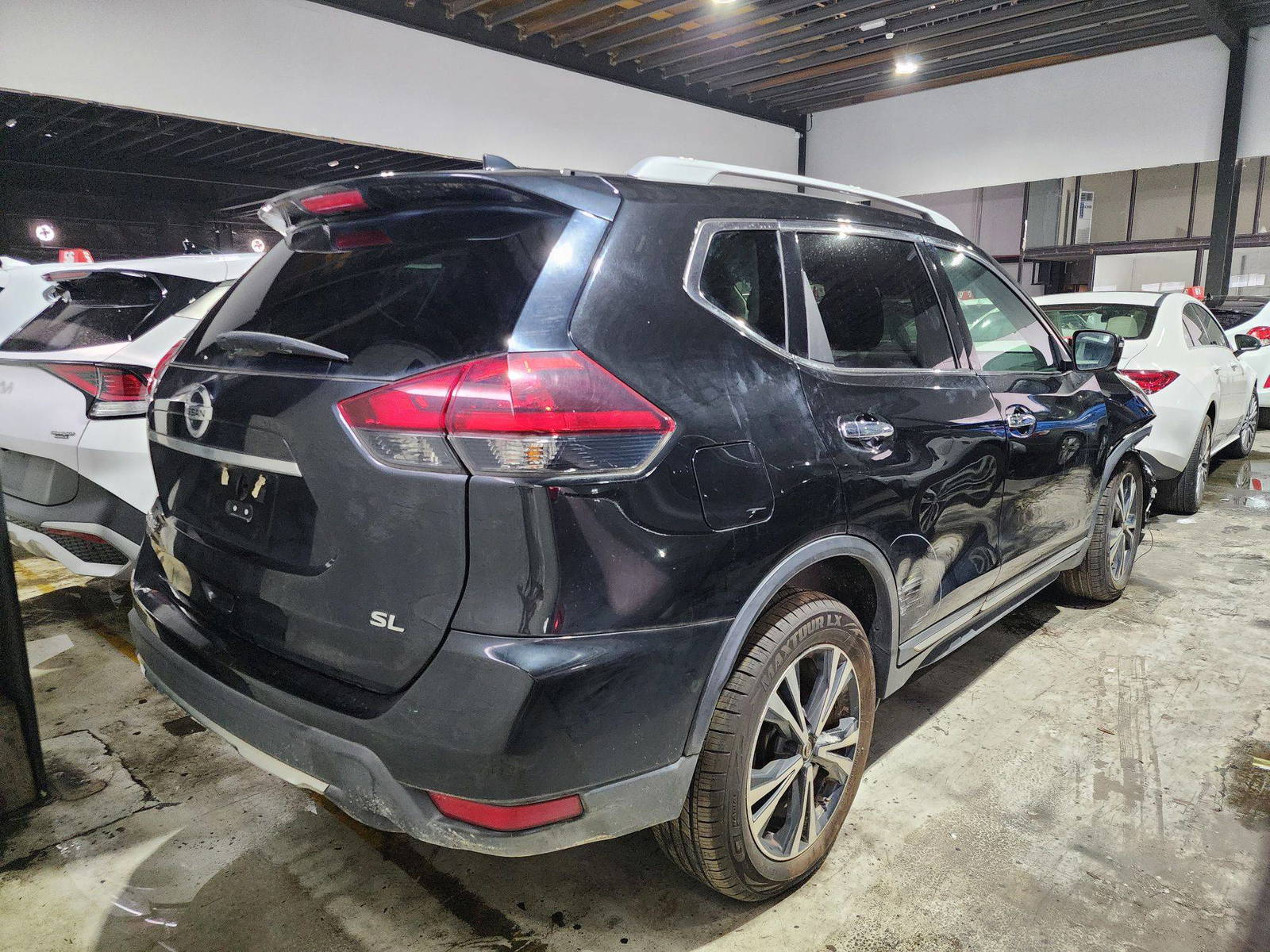 2018 NISSAN ROGUE — 151184 Miles — Lot 733970 — Al Quoz - Marhaba Auctions Used Cars - Image 5