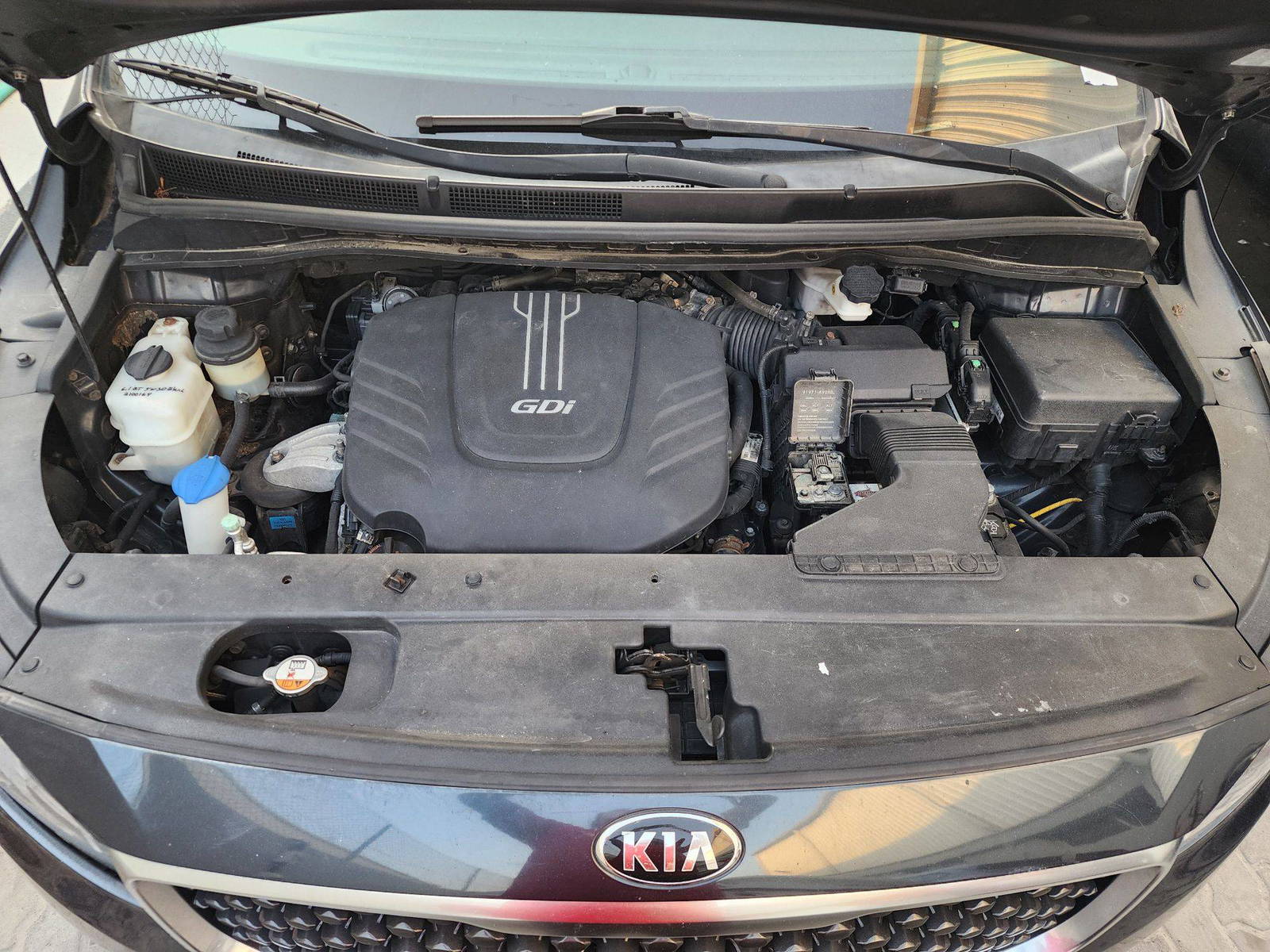 2016 KIA SEDONA — 184763 Miles — Lot 42458935 — Al Quoz - Marhaba Auctions Used Cars - Image 12
