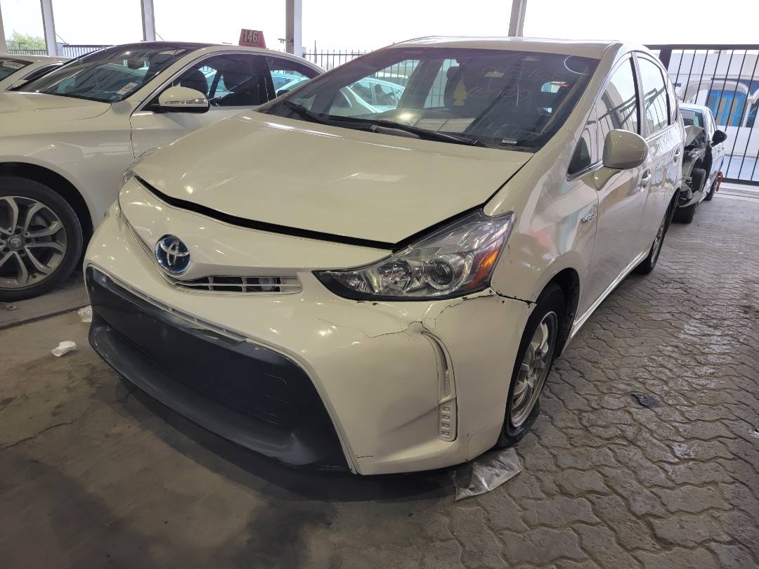 2016 TOYOTA PRIUS V — 373199 Miles — Lot J045468 — Main - Marhaba Auctions Used Cars - Image 5
