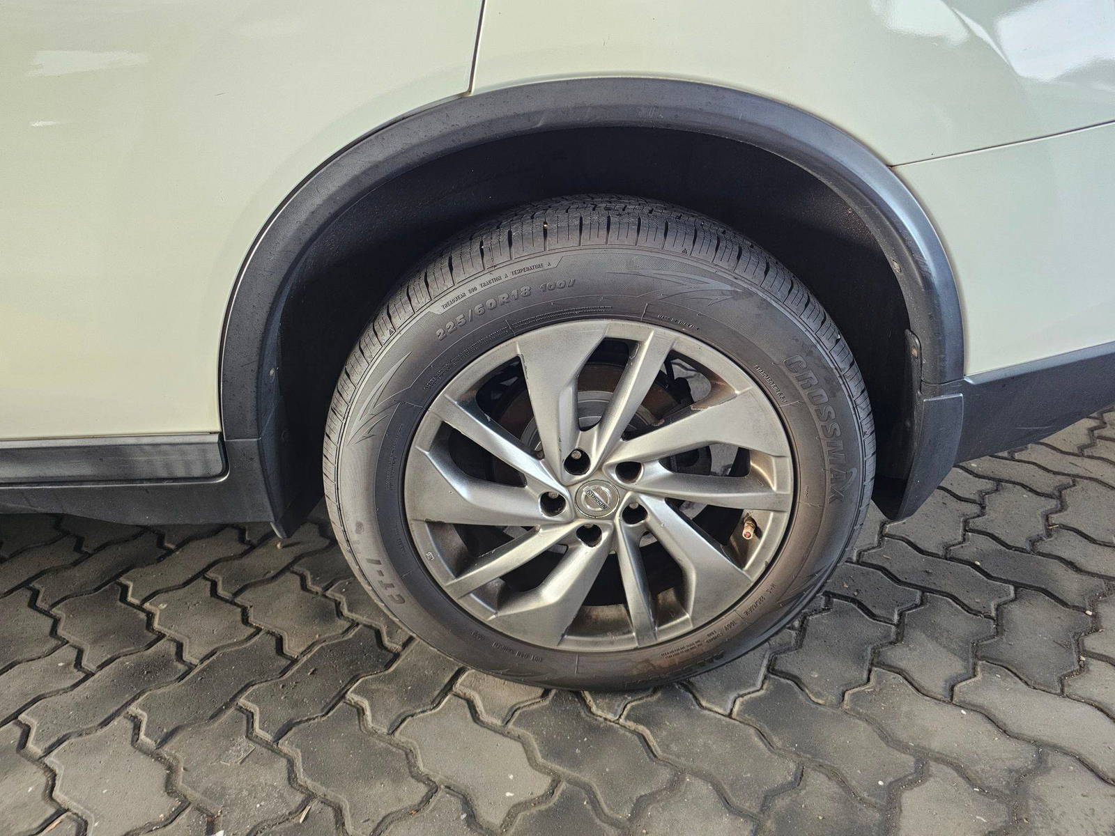 2014 NISSAN ROGUE — 159237 Miles — Lot EC830117 — Souq - Marhaba Auctions Used Cars - Image 10