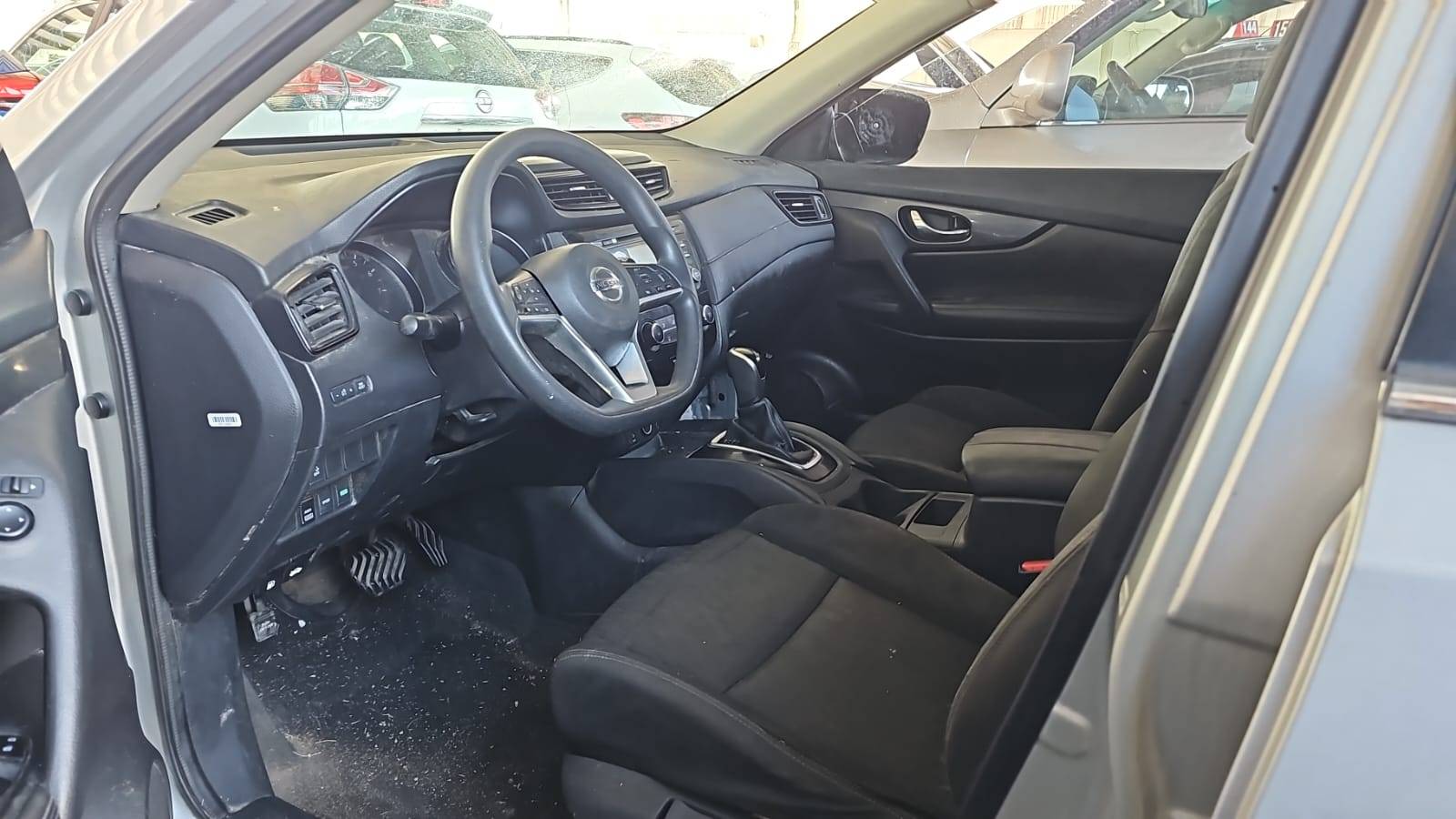 2017 NISSAN ROGUE — 167776 Miles — Lot 3363815 — Souq - Marhaba Auctions Used Cars - Image 5