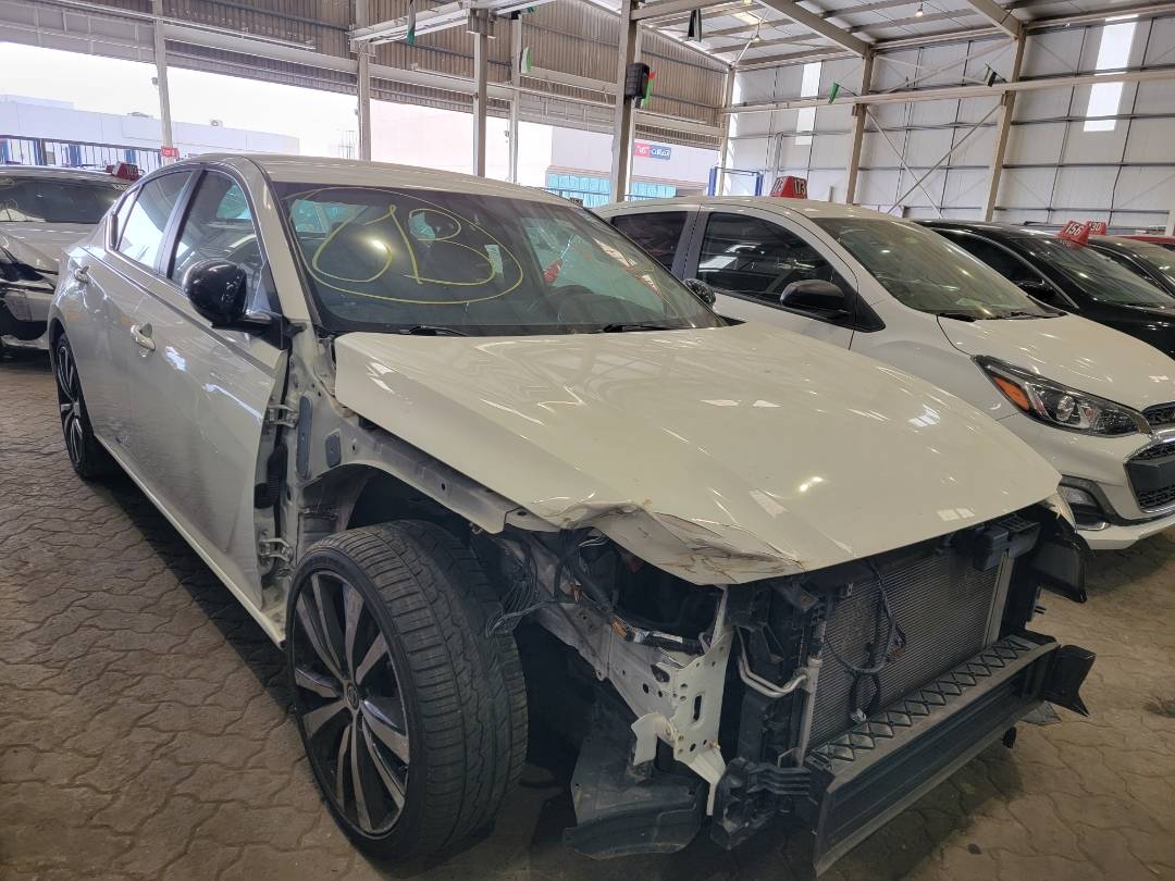 2019 NISSAN ALTIMA — 91712 Miles — Lot KC257011 — Main - Marhaba Auctions Used Cars - Image 4
