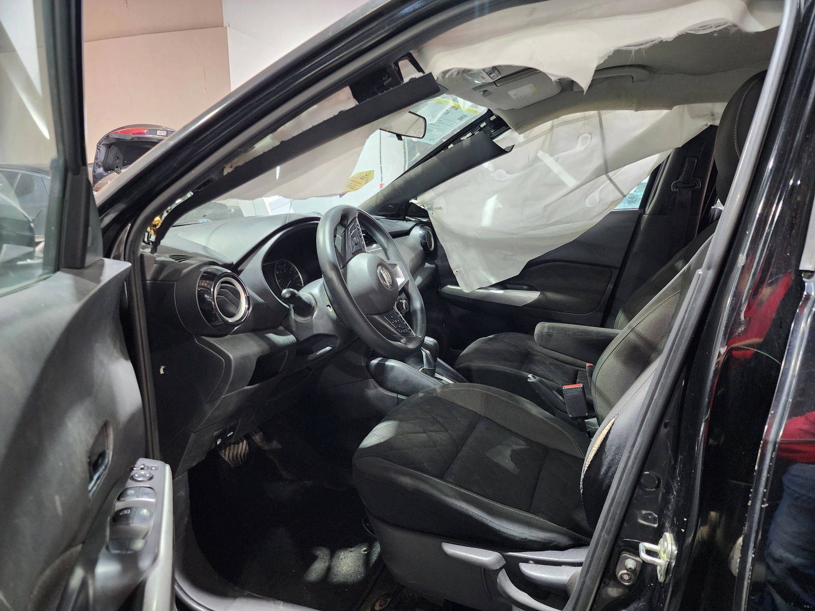 2020 NISSAN KICKS — 121181 Miles — Lot 124587 — Main - Marhaba Auctions Used Cars - Image 5