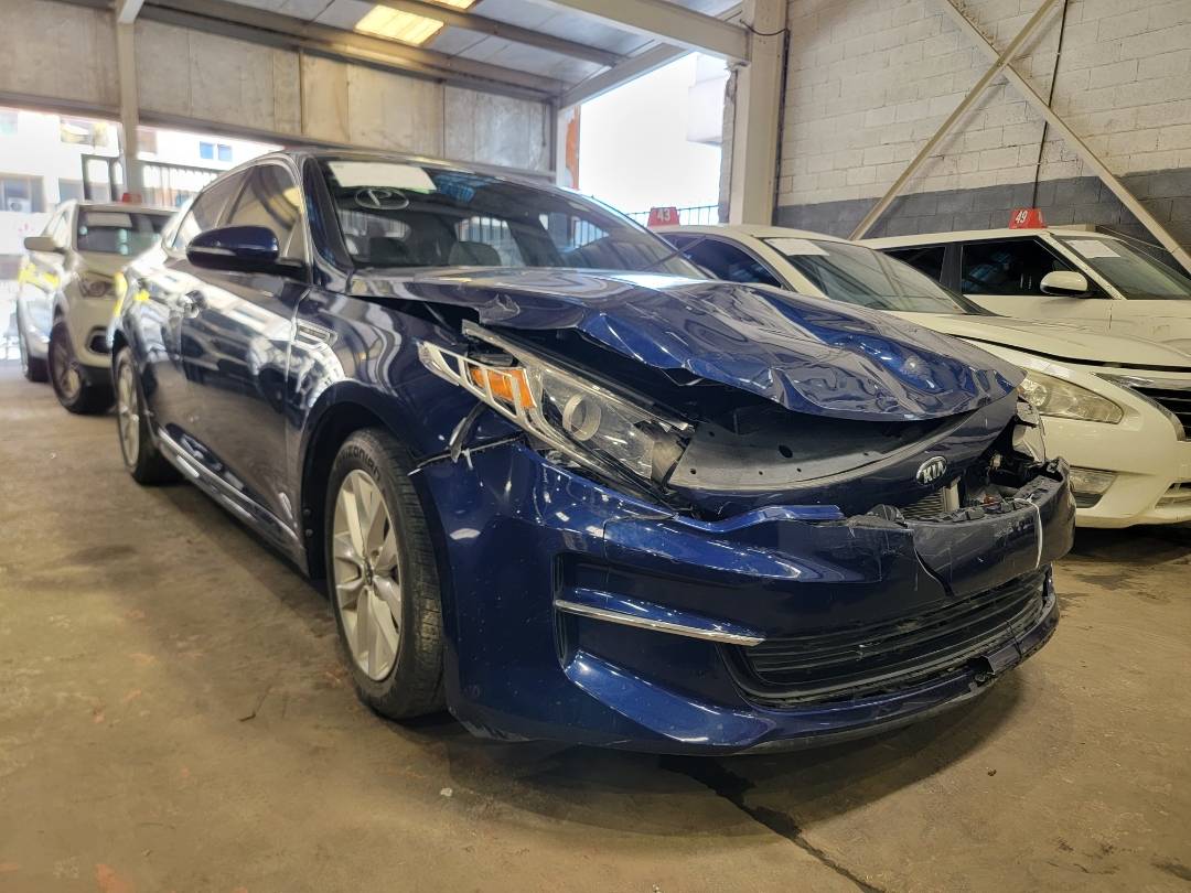 2017 KIA OPTIMA — 75968 Miles — Lot 79598533 — Main - Marhaba Auctions Used Cars - Image 4