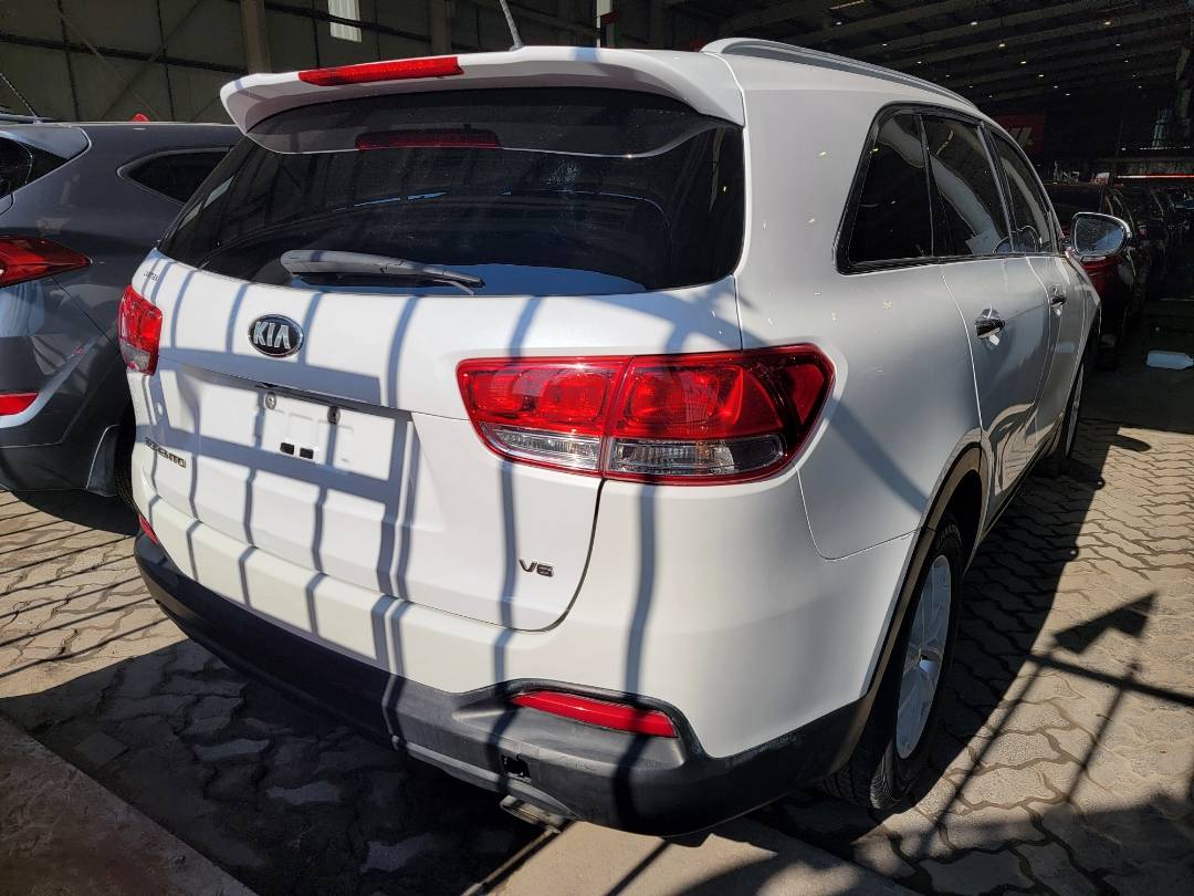 2017 KIA SORENTO — 300393 Miles — Lot G193629 — Main - Marhaba Auctions Used Cars - Image 3