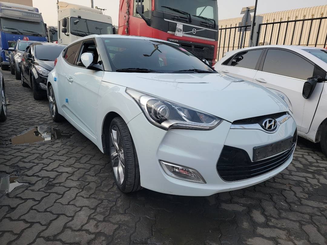 2012 HYUNDAI VELOSTER — 200657 KM — Lot CU038775 — Main - Marhaba Auctions Used Cars - Image 4