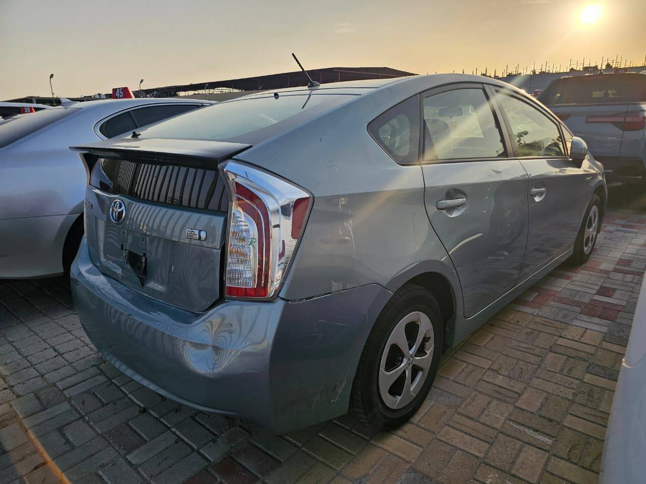 2015 TOYOTA PRIUS — 185955 Miles — Lot 93845895 - Marhaba Auctions Used Cars - Image 6