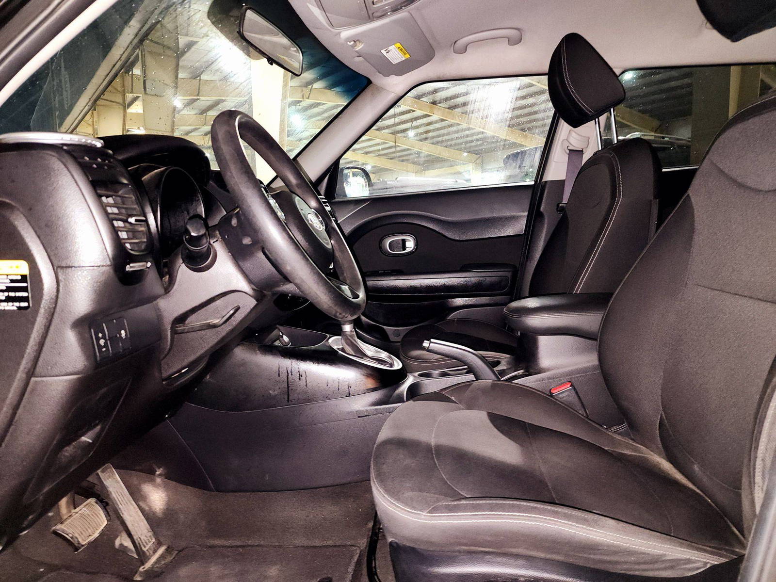2015 KIA SOUL — 87309 Miles — Lot F7754674 — Souq - Marhaba Auctions Used Cars - Image 8