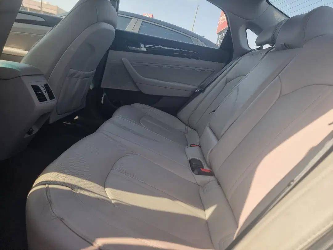 HYUNDAI SONATA SPORT 2017 - Marhaba Auction Used Cars - Image 4