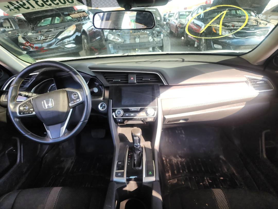 2017 HONDA CIVIC — 148780 KM — Lot 36993194 — Souq - Marhaba Auctions Used Cars - Image 16