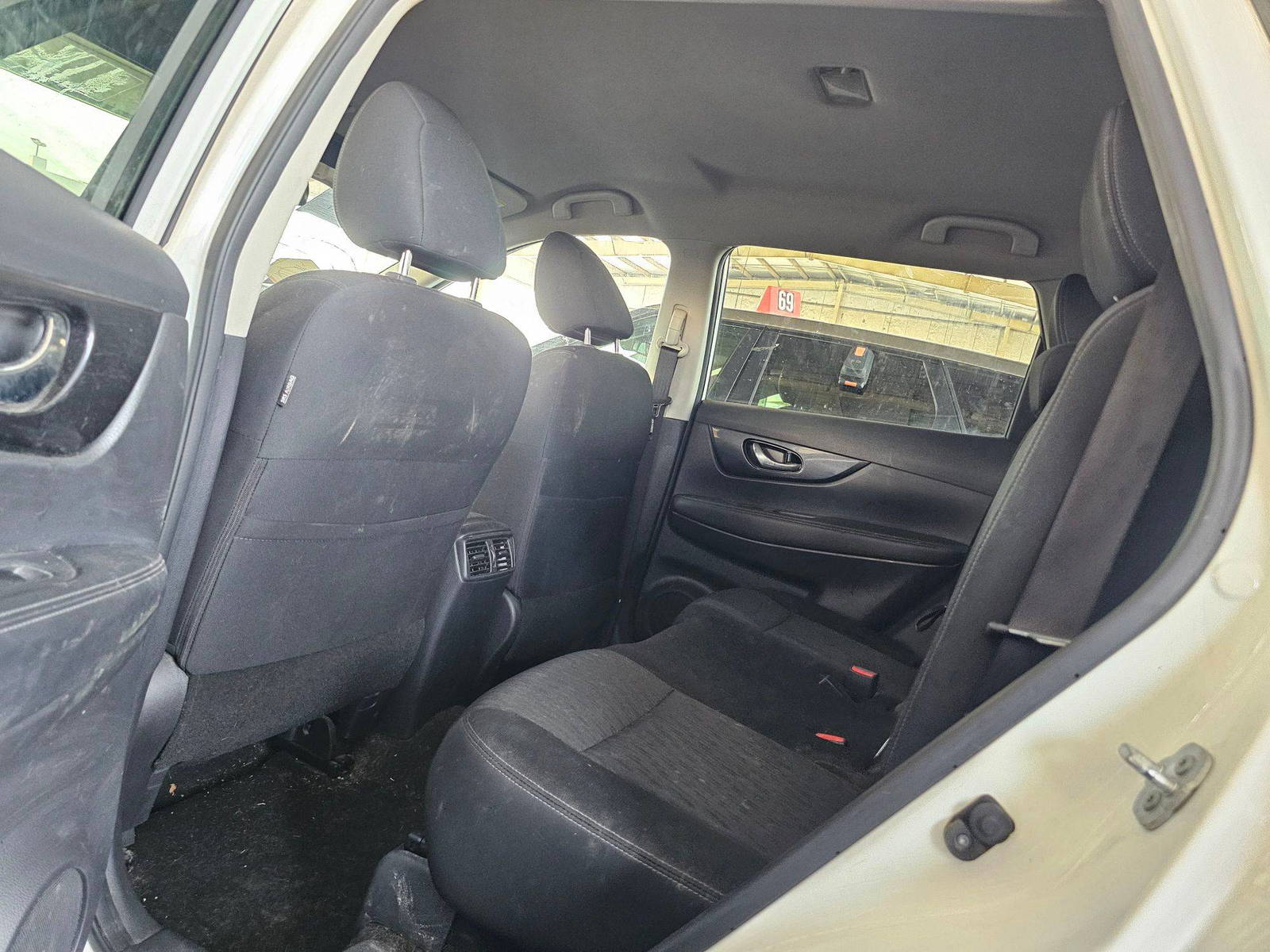 NISSAN ROGUE 2017 - Marhaba Auction Used Cars - Image 6