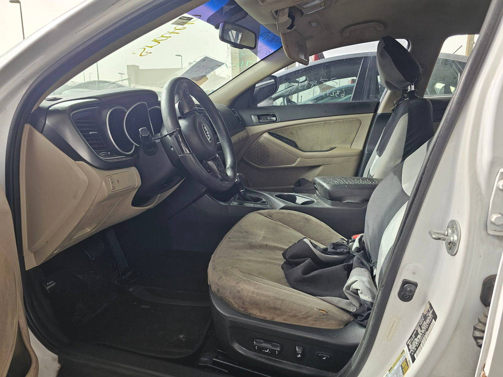 2015 KIA OPTIMA — 223707 Miles — Lot 944405 — Souq - Marhaba Auctions Used Cars - Image 9