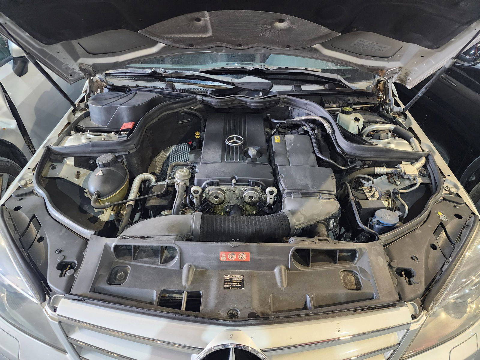 2010 MERCEDES BENZ C200 — 190142 KM — Lot 468850 — Al Quoz - Marhaba Auctions Used Cars - Image 12