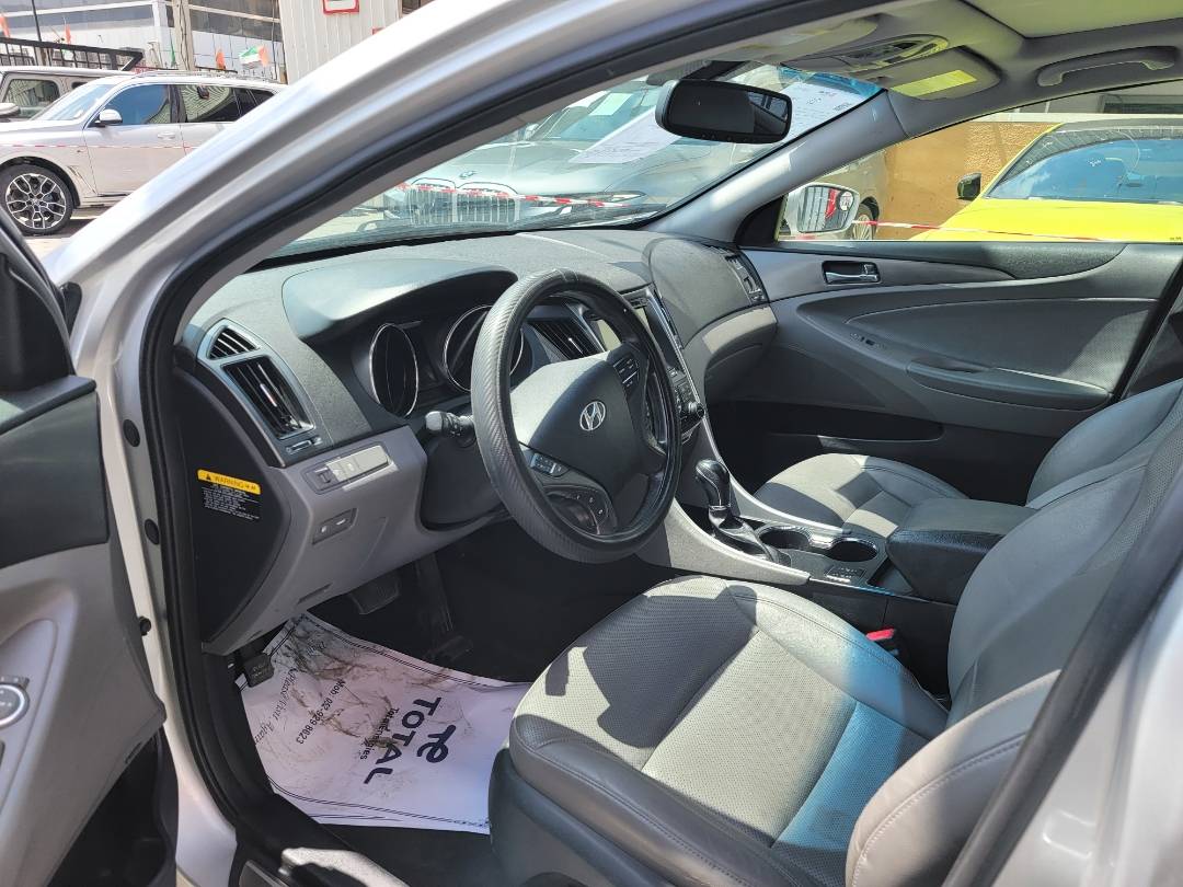 2015 HYUNDAI SONATA — 176801 KM — Lot A123733 — Main - Marhaba Auctions Used Cars - Image 6