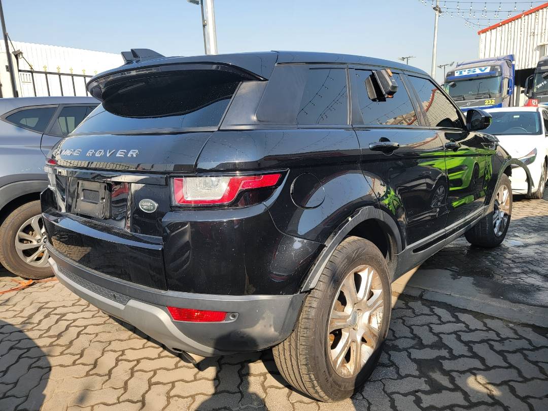 2017 LAND ROVER RANGE ROVER EVOQUE SE — 77232 Miles — Lot 38601224 - Marhaba Auctions Used Cars - Image 3