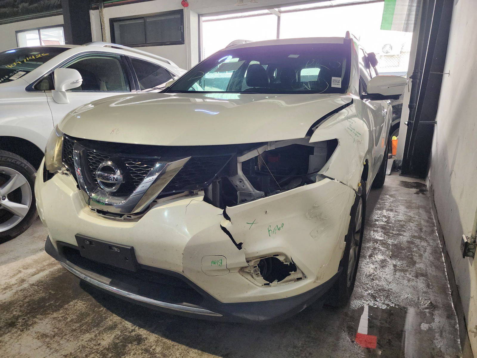 2015 NISSAN ROGUE — 190077 Miles — Lot C826187 — Al Quoz - Marhaba Auctions Used Cars - Image 6