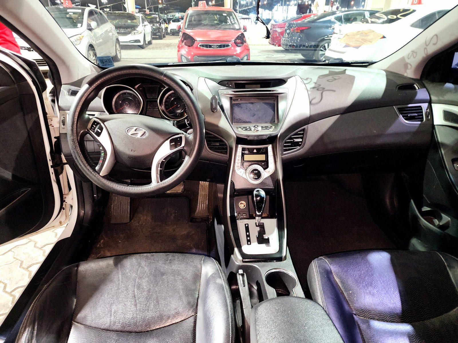 2012 HYUNDAI AVANTE — 161710 KM — Lot 213053 — Souq - Marhaba Auctions Used Cars - Image 7