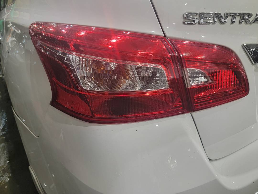 2017 NISSAN SENTRA — 149930 Miles — Lot 37807022 - Marhaba Auctions Used Cars - Image 9