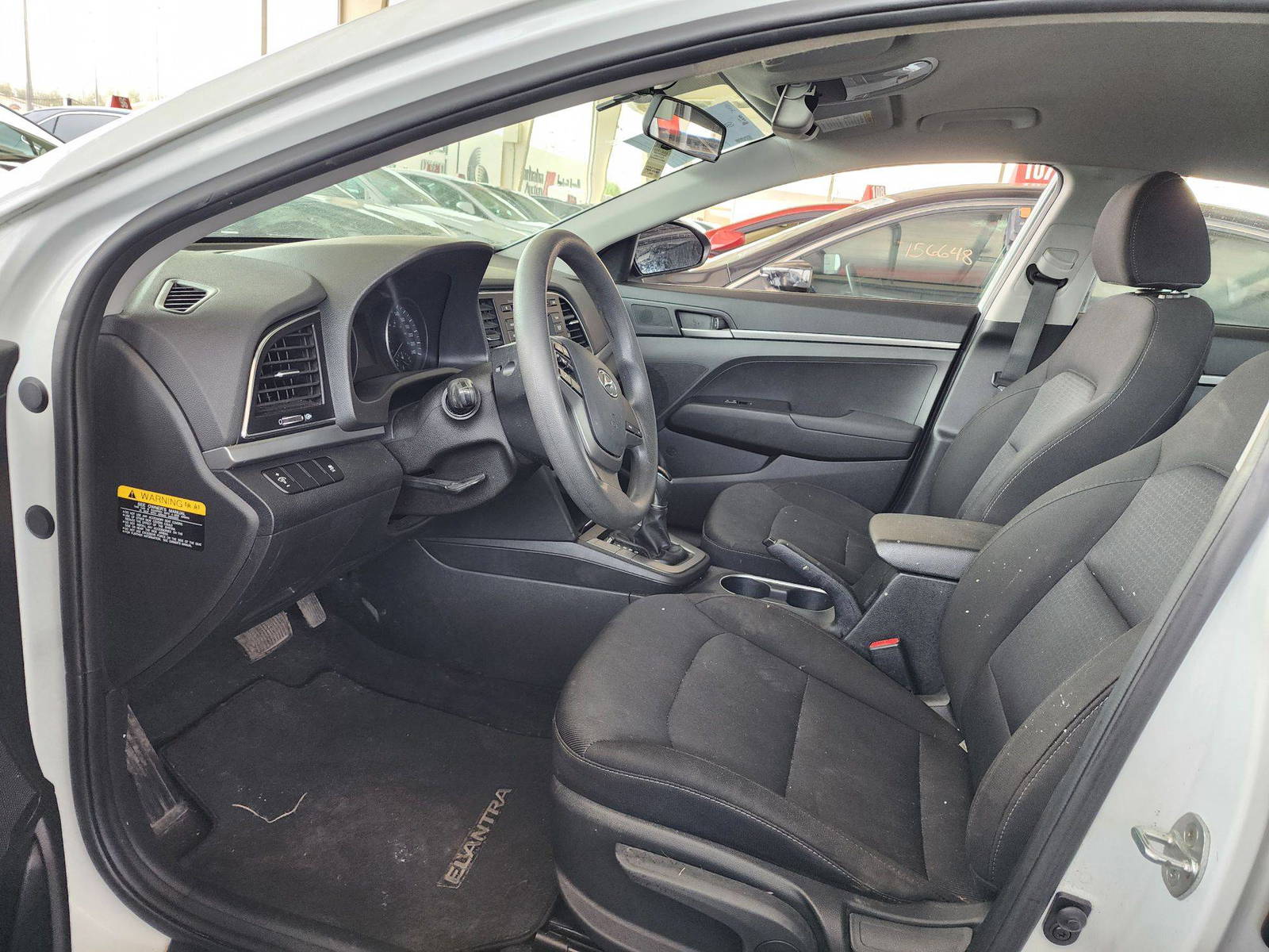 2017 HYUNDAI ELANTRA — 129638 KM — Lot 170486 — Souq - Marhaba Auctions Used Cars - Image 8