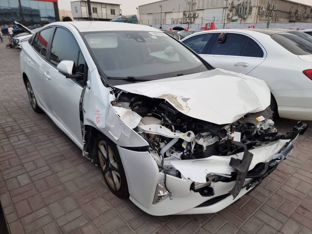 2016 TOYOTA PRIUS — 118088 Miles — Lot 214587 — Ind. 12 - Marhaba Auctions Used Cars - Image 4