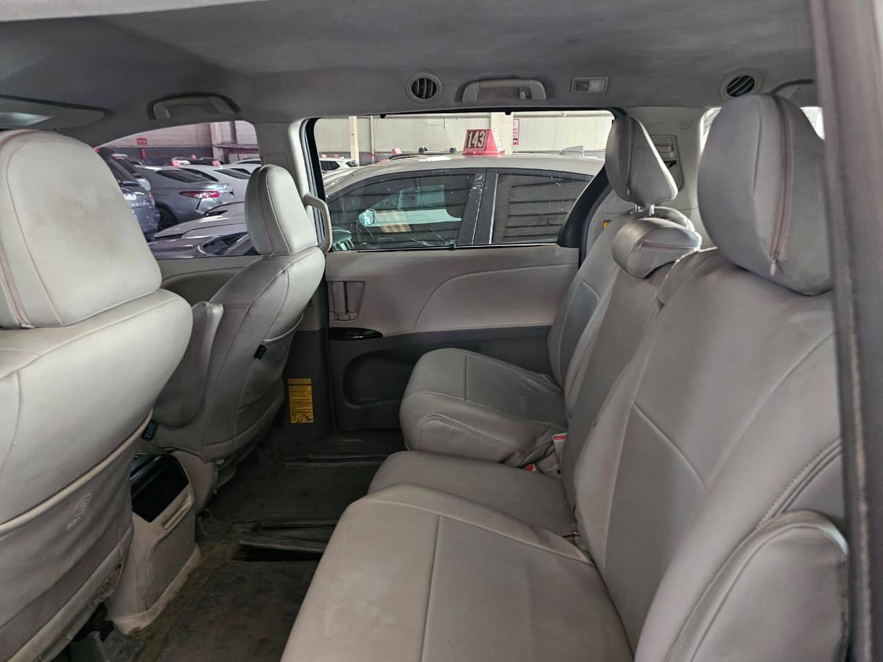 2012 TOYOTA SIENNA — 180331 Miles — Lot CS185303 — Main - Marhaba Auctions Used Cars - Image 7